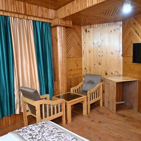 Hotel Nirmal Chhaya Манали Экстерьер фото