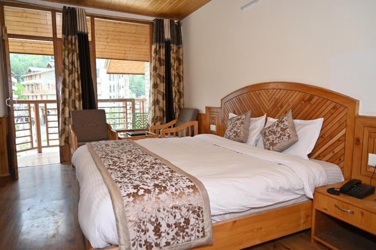 Hotel Nirmal Chhaya Манали Экстерьер фото